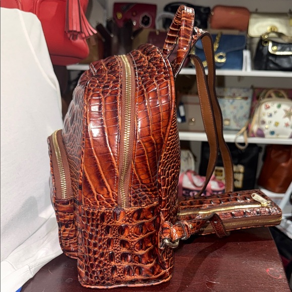 Brahmin Brown Croc Embossed Backpack and Wallet Set - Picture 5 of 11